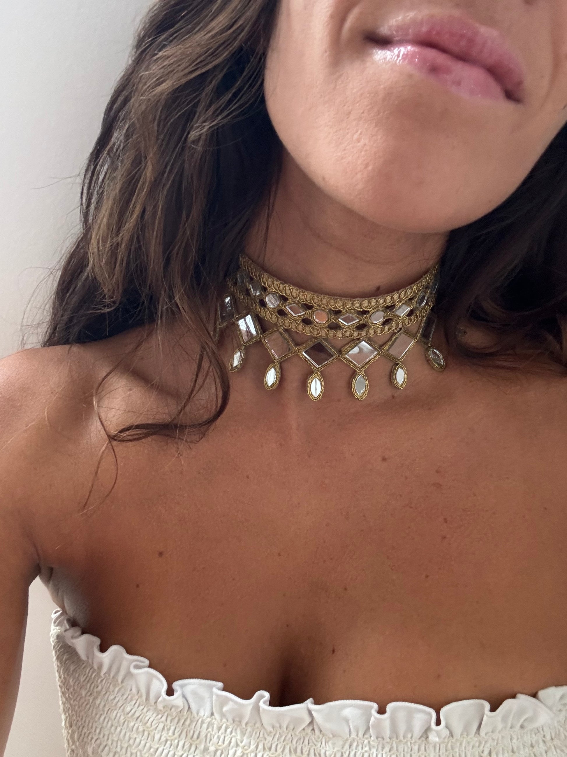 gold mirror choker india
